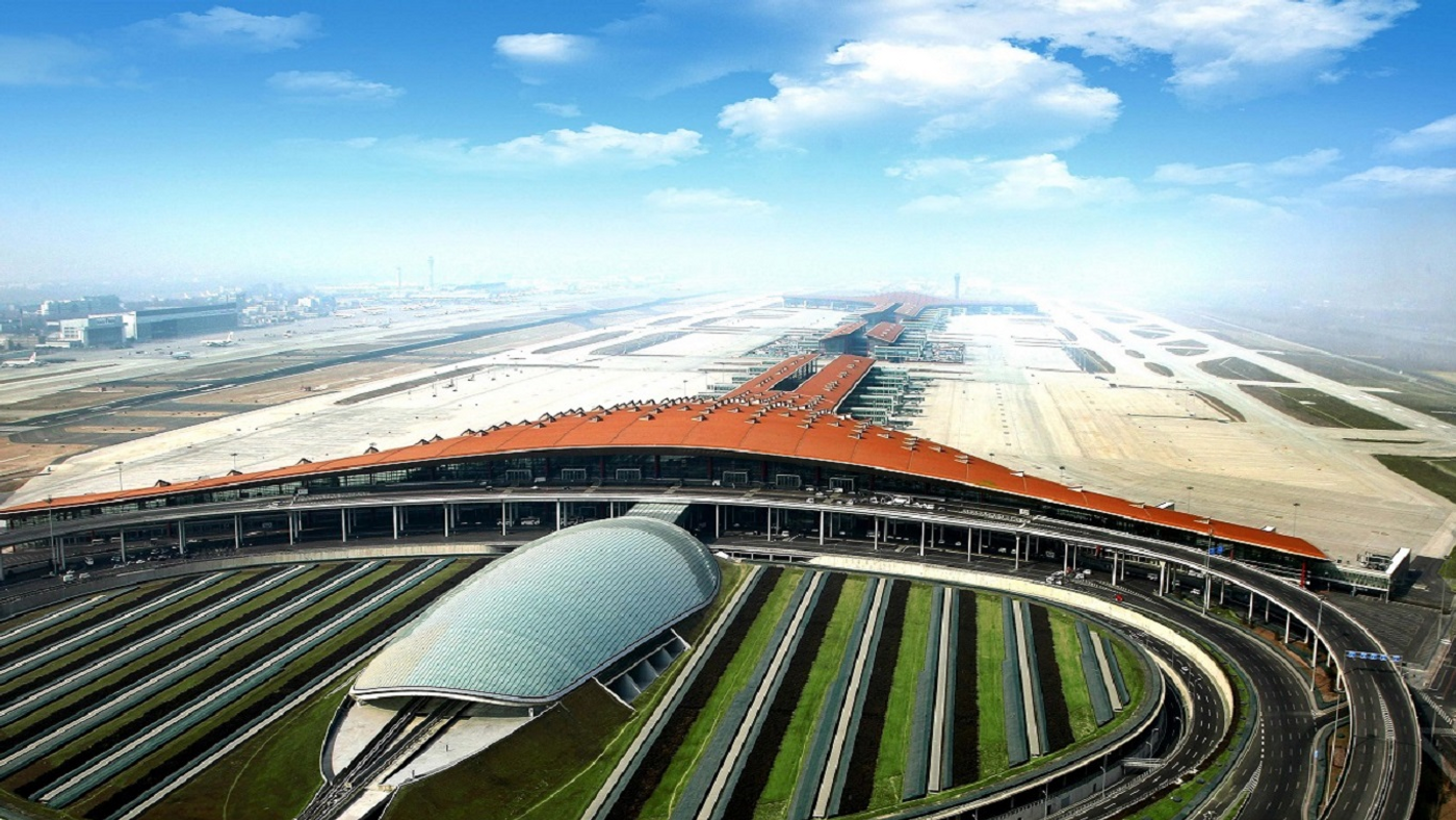 Top 10 Biggest Airports